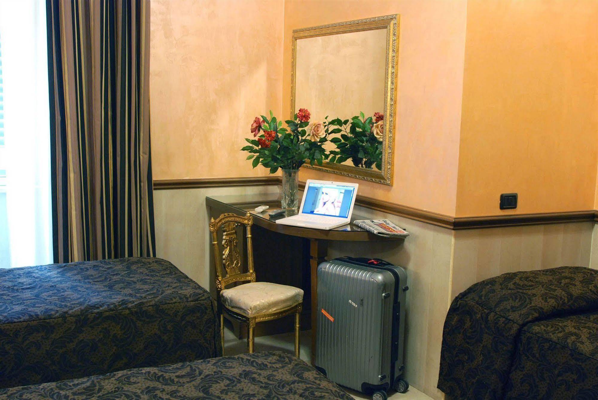 Hotel Marco Polo Rome Bagian luar foto