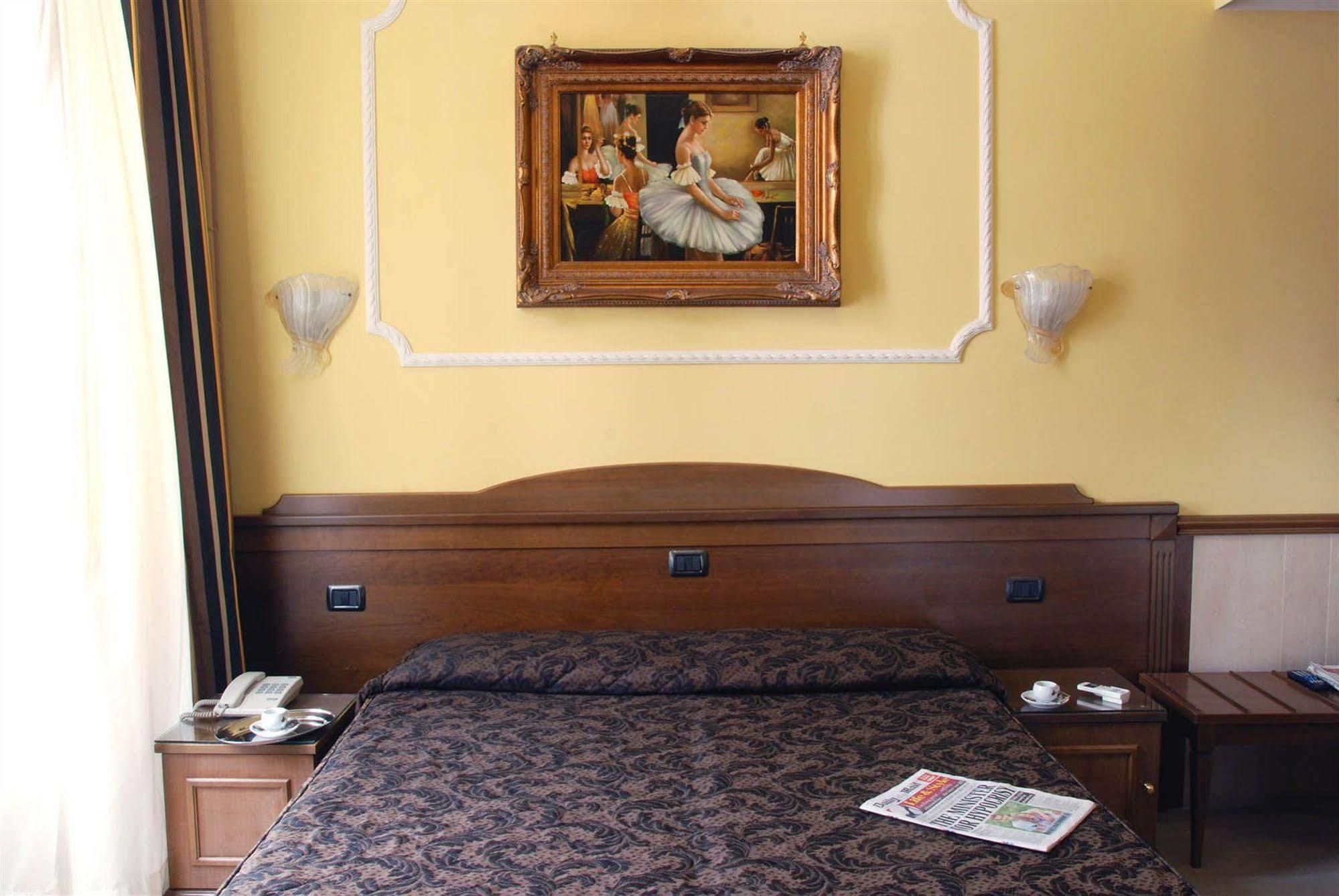Hotel Marco Polo Rome Bagian luar foto